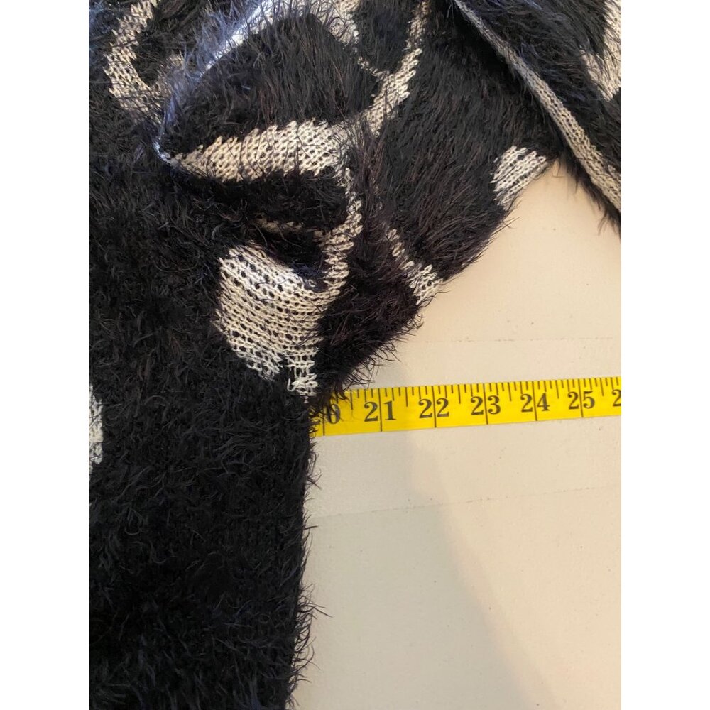 Lanalee Black & White Fuzzy Knit Floral Open Cardigan Sweater Medium - Picture 8 of 10